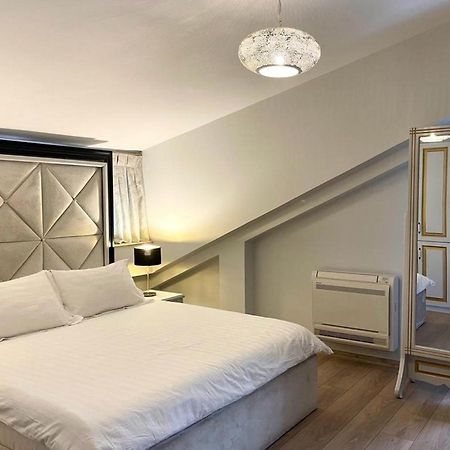 Vila Shard Boutique Hotel ติรานา ภายนอก รูปภาพ